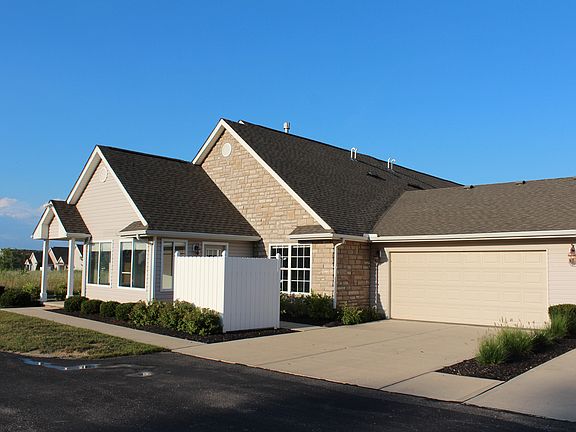 2nd image of 6652 Lexington Pl S