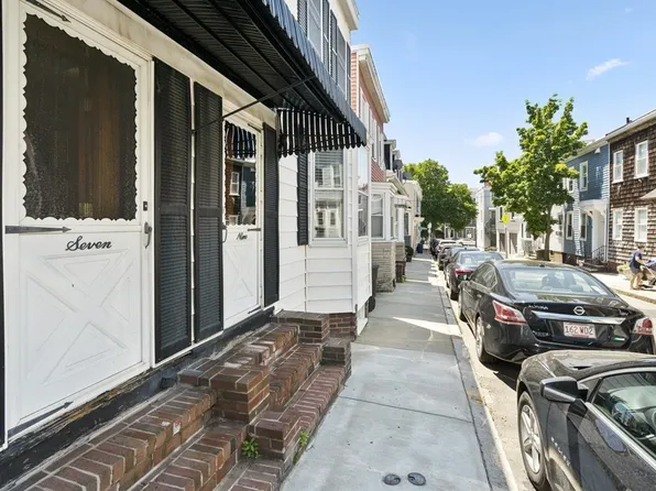 7 Grimes St, South Boston, MA 02127