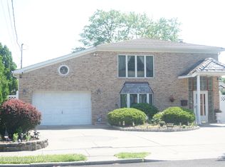 249 Ridgecrest Ave, Staten Island, NY 10312