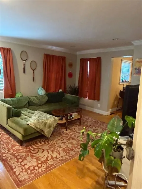 2 bed, 2.0 bath, 2000 sqft, $3,100 — Photo 1