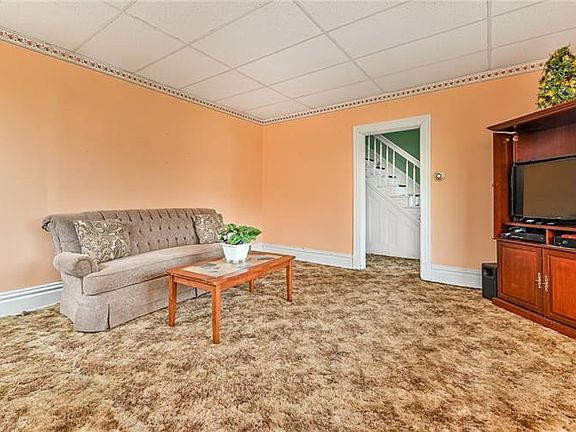 2nd image of 501 Louann St