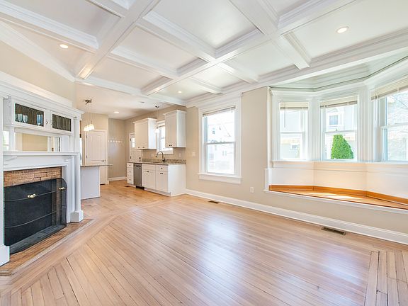3rd image of 302 Springfield Ave