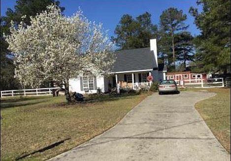 2nd image of 429 Wanewood Ln