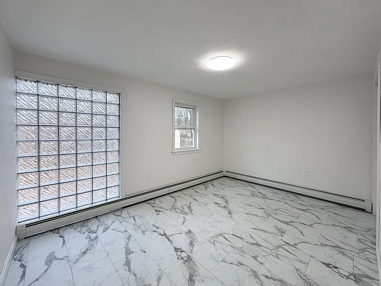 35 Hichborn St #1 — Photo 14