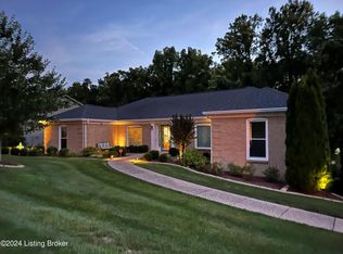 5510 Hempstead Rd, Indian Hills, KY 40207