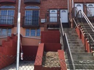 32-16 100th St, Flushing, NY 11369