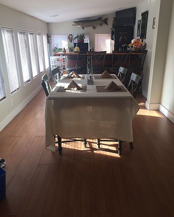 2nd image of 635 Charles Rd