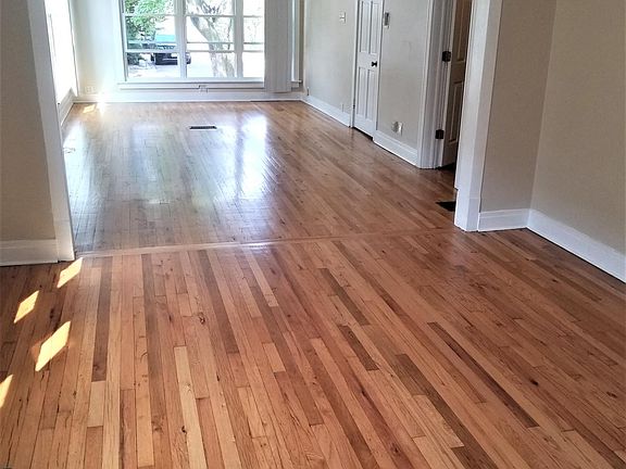 2nd image of 4061 N Melvina Ave #1