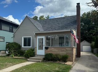 1438 Garfield Ave NW, Grand Rapids, MI 49504