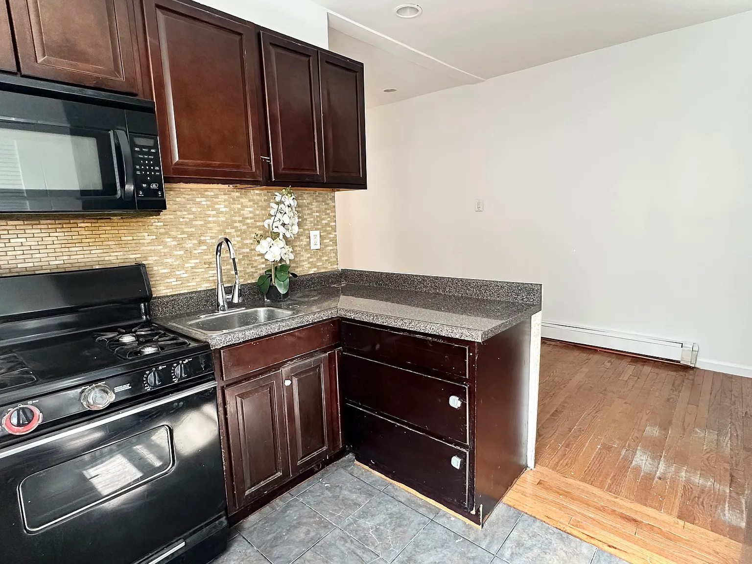 361 Danforth Ave — Photo 1