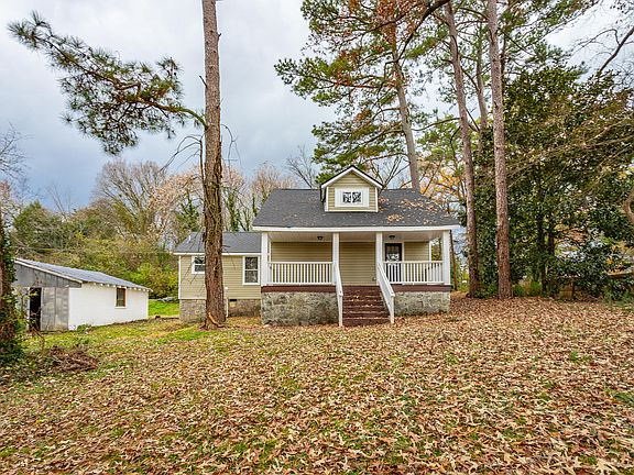 2nd image of 220 Hillside Dr