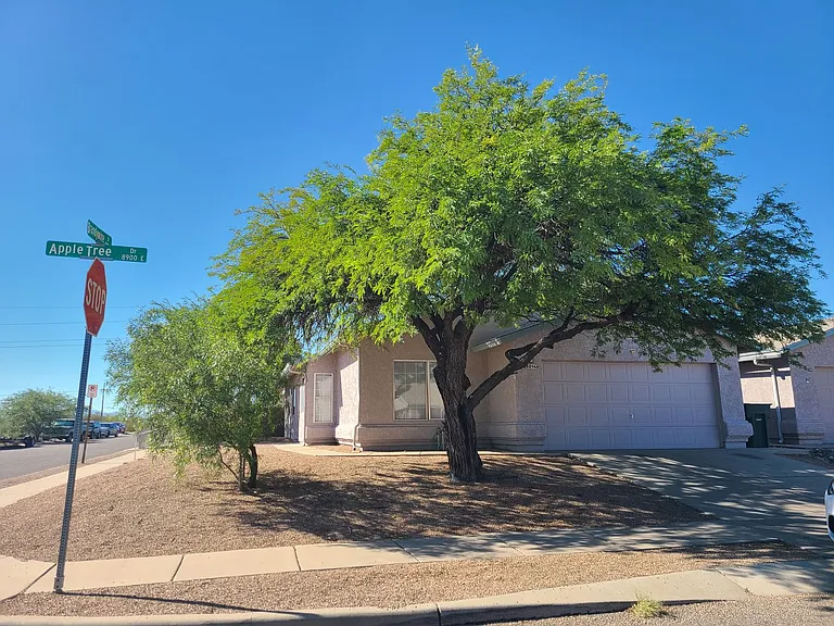 8896 E Apple Tree Dr — Photo 1