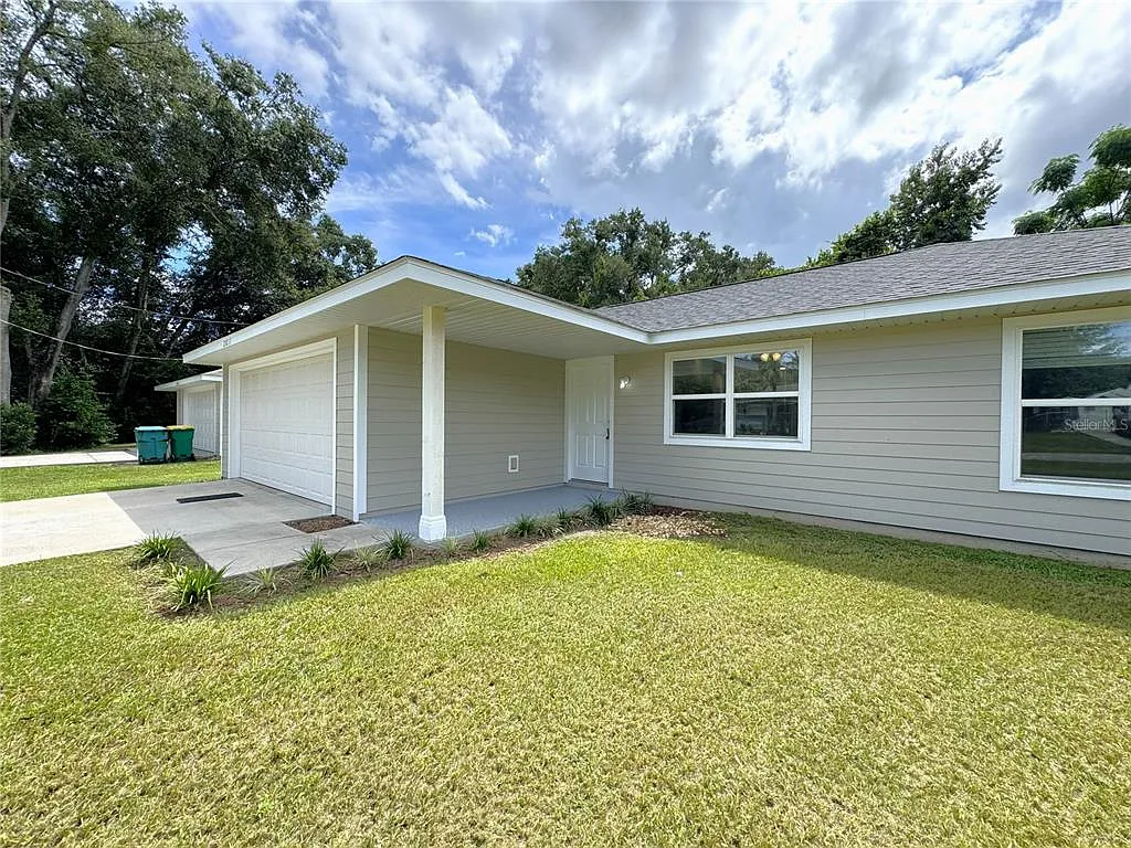 3 bed, 2.0 bath, 1140 sqft, $1,600 — Photo 3