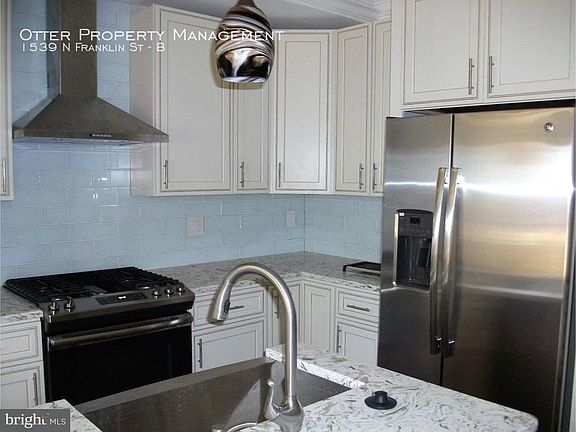 5th image of 1539 N Franklin St #B