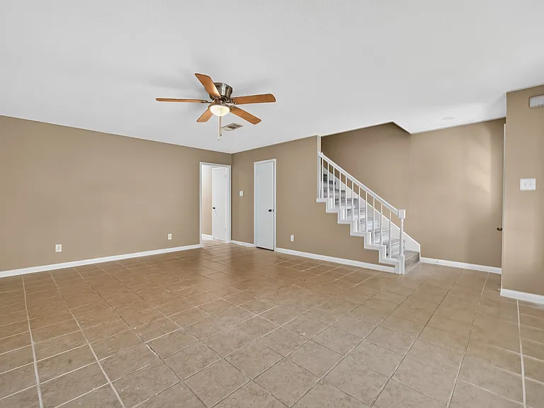 6710 Biggs Ct — Photo 5