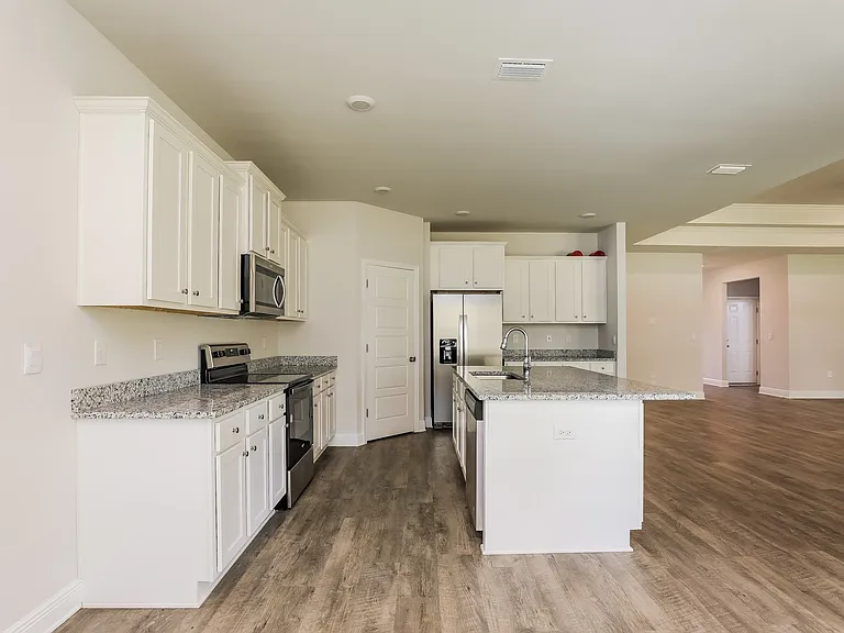 110 London Cir — Photo 6