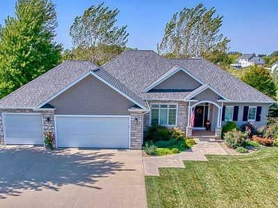 1631 Briar Ln, Pella, IA, 50219