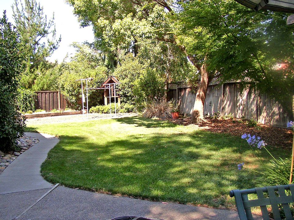 2nd image of 5947 Southbrook Ct