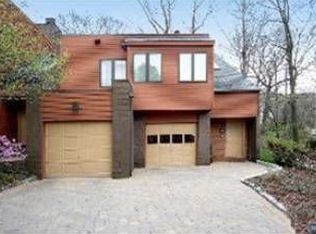 10 Old Quarry Rd #6, Englewood, NJ 07631