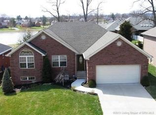 7058 Plum Creek Dr, Sellersburg, IN 47172