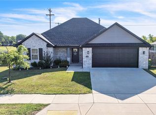 74 E Loveland Loop, Farmington, AR 72730