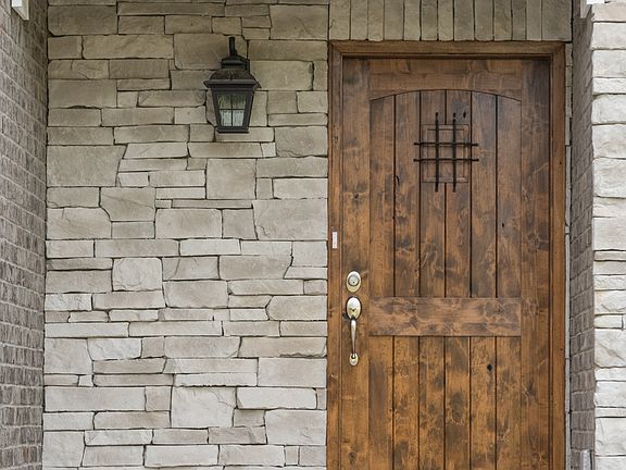 4th image of 2529 Alpine Bluff Trl