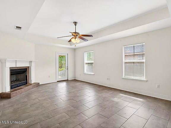 5th image of 18272 Cardinal Ln