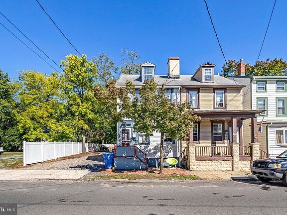 3rd image of 47 Mount Holly Ave