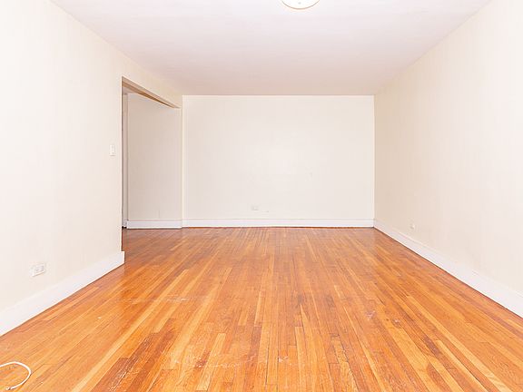 5th image of 250 Clarkson Ave APT 319A