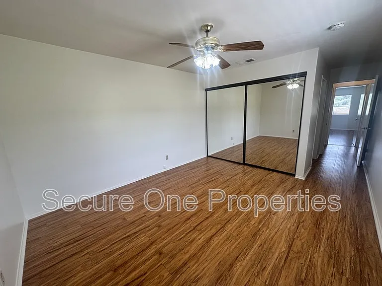 86 Maegan Pl #5 — Photo 17