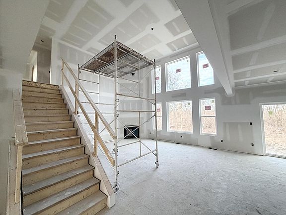 2nd image of 4733 Piper LANE