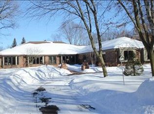 9411 Reserve Dr, Caledonia, IL 61011