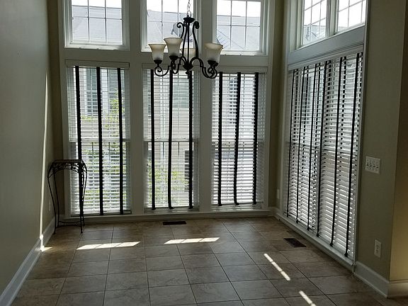 5th image of 2371 Brookmoor Ln #521A
