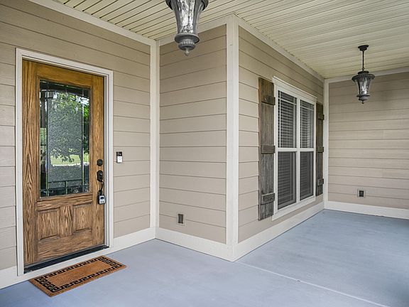 3rd image of 89 Kailors Cove Cir
