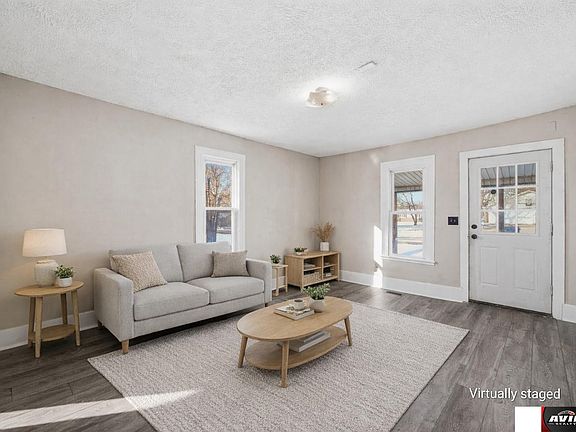 4th image of 503 E 2nd St