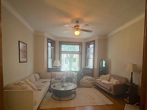 4th image of 2626 N Wilton Ave APT 1
