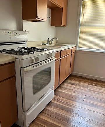 4th image of 2520 Elder Ln