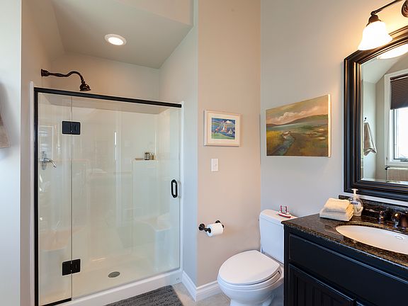 5th image of 13300 NE James Way
