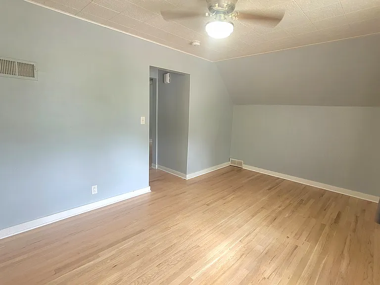 304 N 12th St #1 — Photo 3