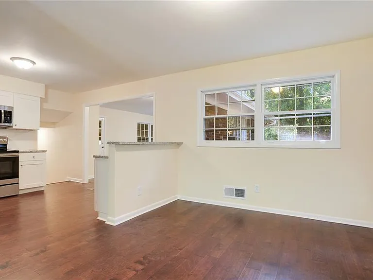 2270 Shawnee Trl — Photo 11