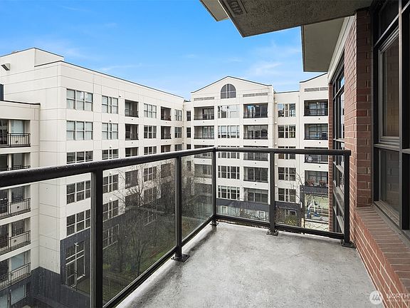 4th image of 1420 Terry Avenue #603