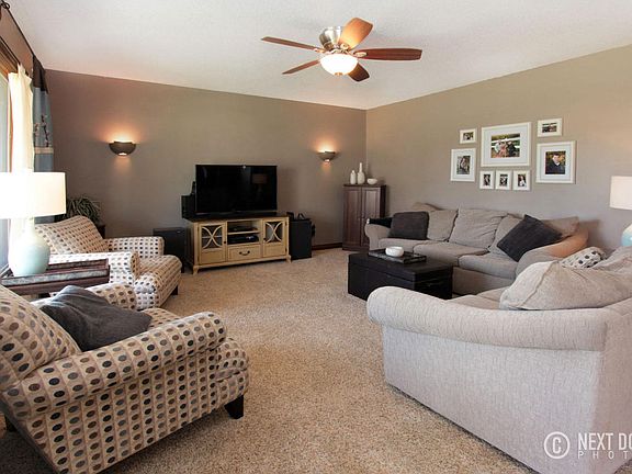 5th image of 2872 Creek View Dr