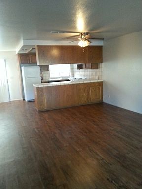2nd image of 1228 E Fairmont Ave APT F