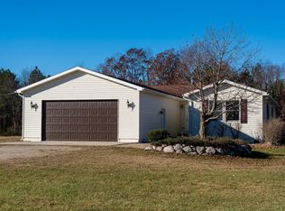 6556 S Coldwater Rd, Blanchard, MI 49310