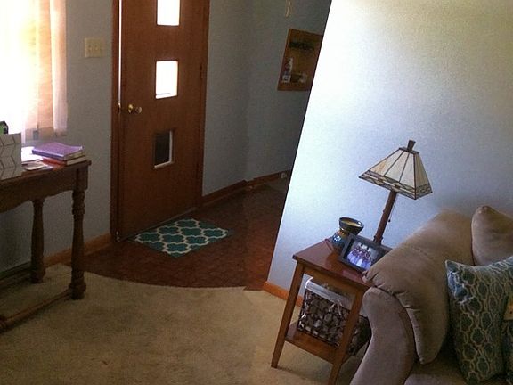 3rd image of 504 N Stanley Dr