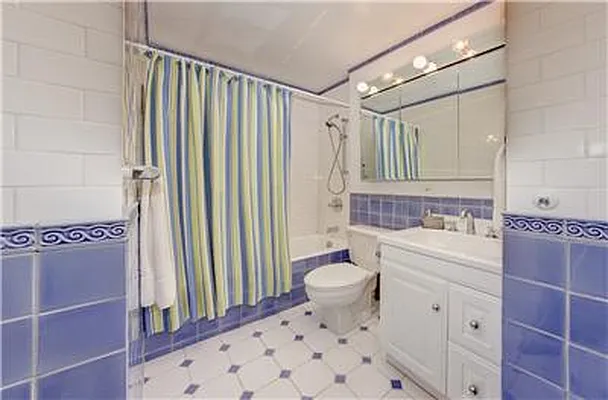 Sold by (Legacy) Elegran | media 15