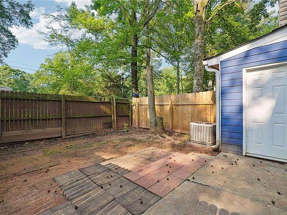 4th image of 3799 Henry Ct