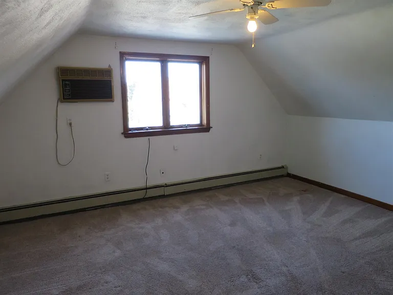 1 Winchester Pl — Photo 12