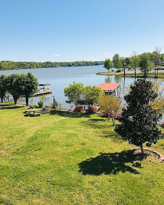 2nd image of 6113 Clearwater Dr