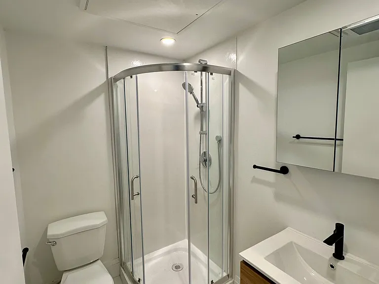 659 Vaughan Rd #2 — Photo 8